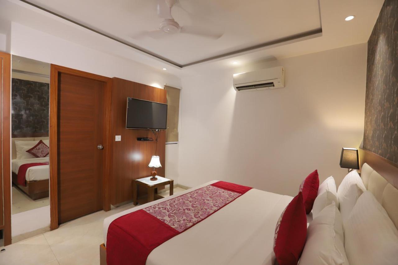 Nh Skye Suites Yeni Delhi Dış mekan fotoğraf